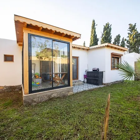 Invigorating Surrounded By Nature In * גומושלוק